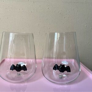 Set of Two Bat Design Stemless Wine Glasses
